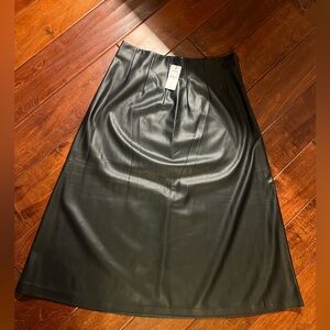 Express skirt size medium NWT